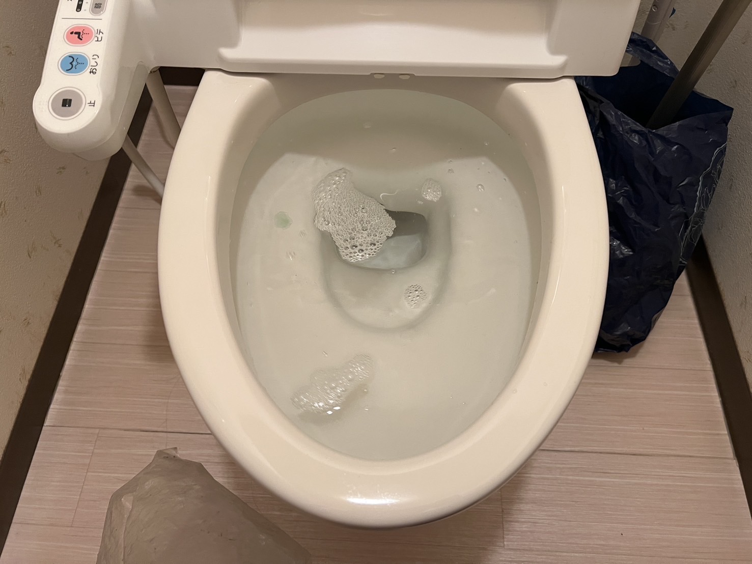 岡山市南区のトイレ詰まり修理：着工前の水位異常